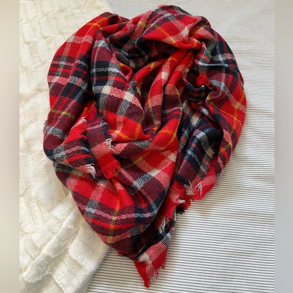 Blanket Scraf - Picture 1 of 2